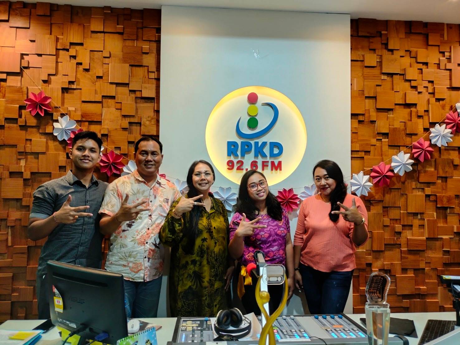 AYU WIRYASTUTI DAN JRO PUTRI BERAWAL DARI HOBBY 